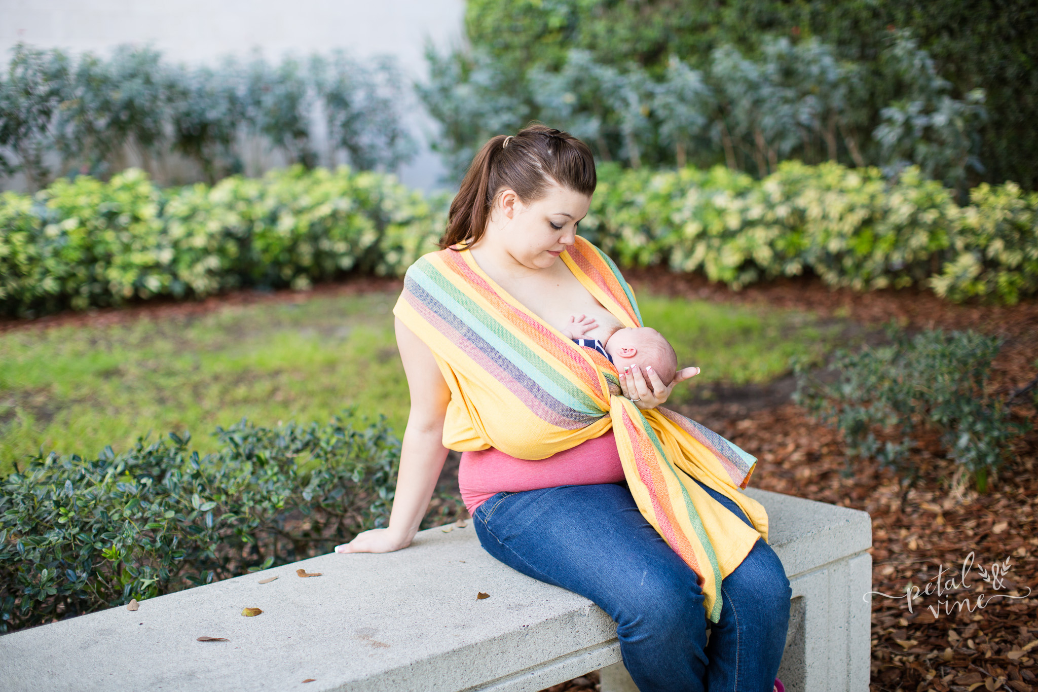 NursingCradleCarry Nursing Newborn in Wrap Cradle Carry